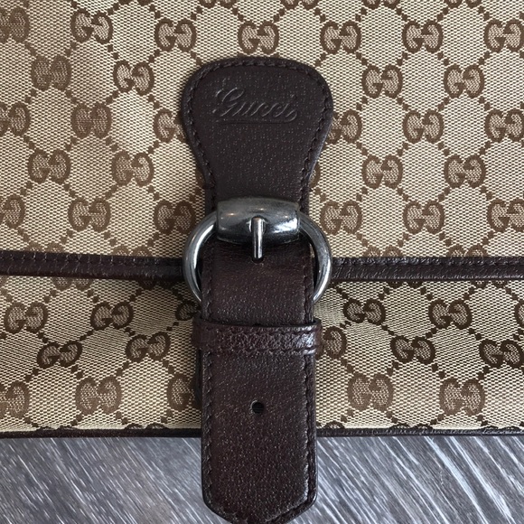 Authentic GUCCI messenger bag - Large / Unisex - Picture 5 of 14